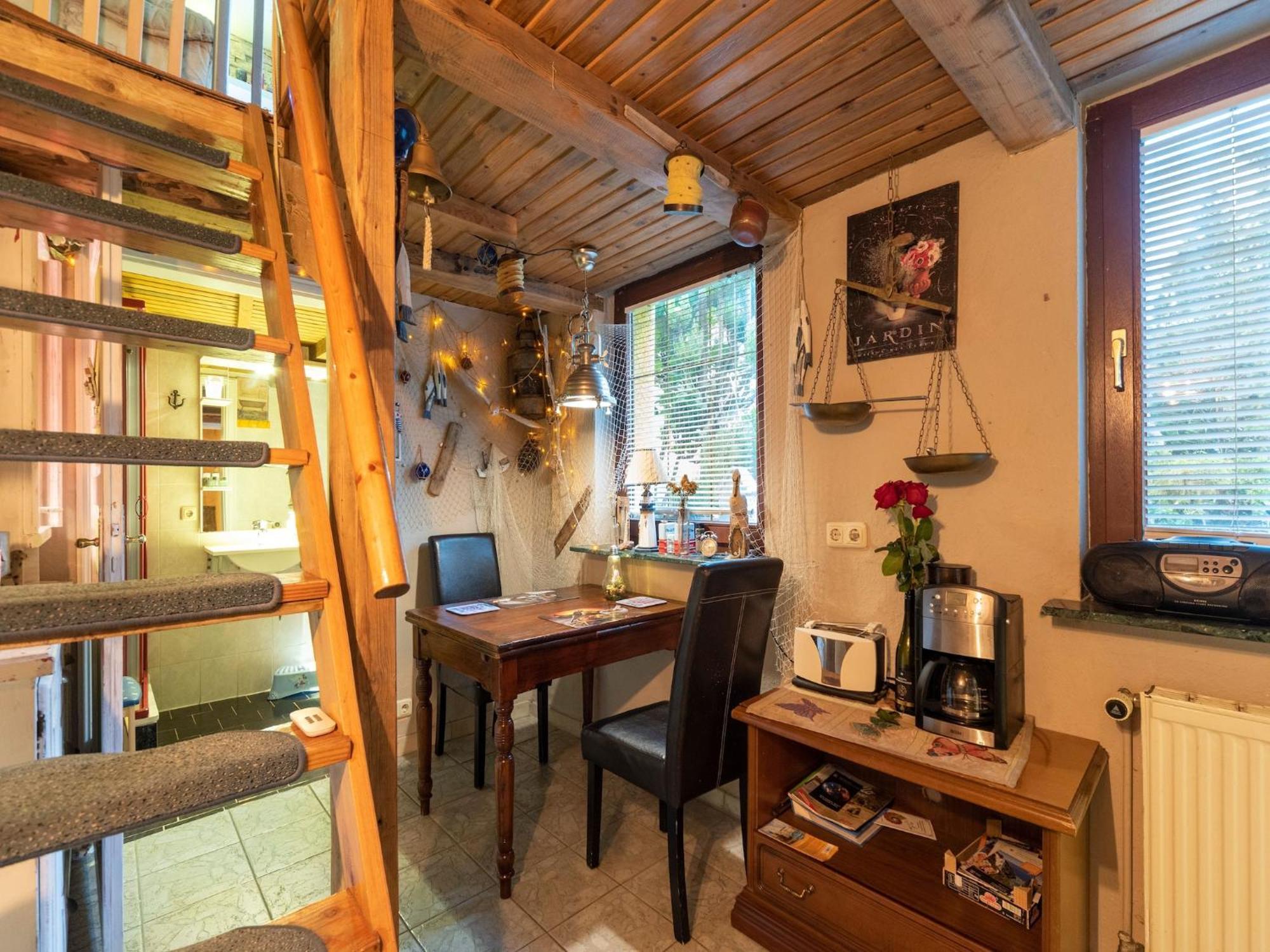 Comfortable Apartment In Wismar Mecklenburg With Fireplace Eksteriør billede